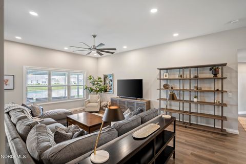 Tiny photo for 15079 E Sunset Maple Drive, Perrysburg, OH 43551 (MLS # 10007422)