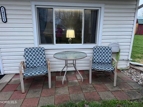 Tiny photo for 24521 Maple Street, Stony Ridge, OH 43463 (MLS # 10006028)