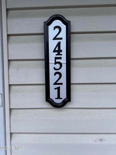 Tiny photo for 24521 Maple Street, Stony Ridge, OH 43463 (MLS # 10006028)