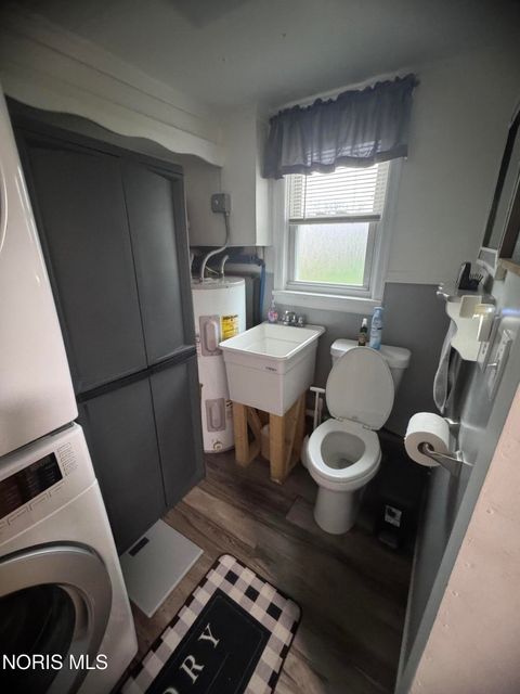 Tiny photo for 24521 Maple Street, Stony Ridge, OH 43463 (MLS # 10006028)