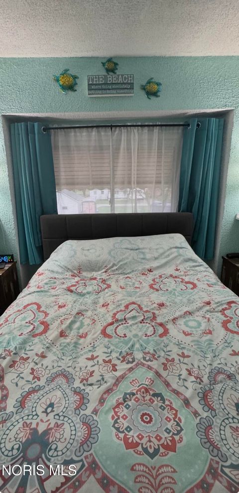 Tiny photo for 24521 Maple Street, Stony Ridge, OH 43463 (MLS # 10006028)