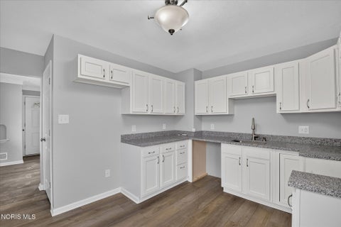 Tiny photo for 2272 Westmonte Road, Toledo, OH 43607 (MLS # 10012576)