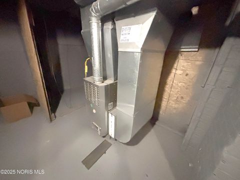 Tiny photo for 1384 Berdan Avenue, Toledo, OH 43612 (MLS # 10002383)