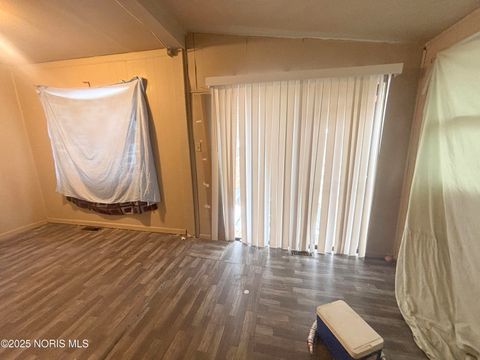 Tiny photo for 1384 Berdan Avenue, Toledo, OH 43612 (MLS # 10002383)