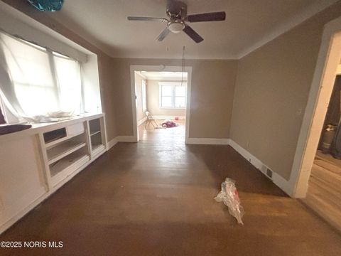 Tiny photo for 1384 Berdan Avenue, Toledo, OH 43612 (MLS # 10002383)