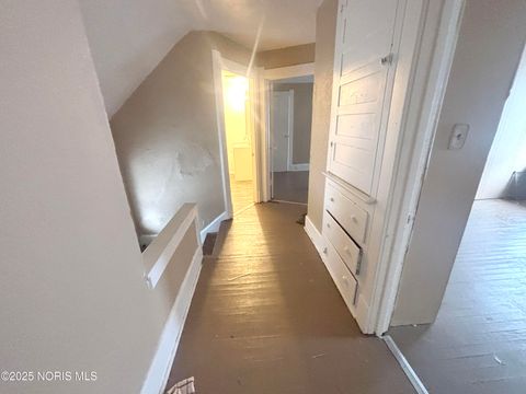 Tiny photo for 1384 Berdan Avenue, Toledo, OH 43612 (MLS # 10002383)