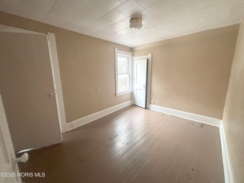 Tiny photo for 1384 Berdan Avenue, Toledo, OH 43612 (MLS # 10002383)