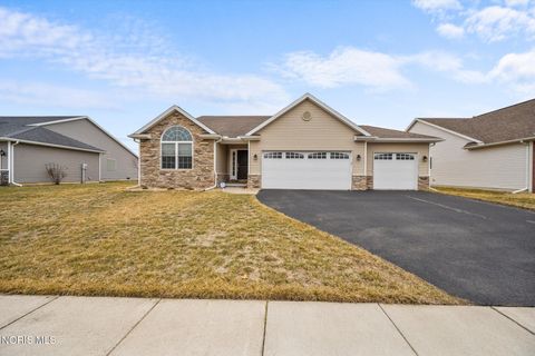 Photo of 1015 Plumcreek Road, Toledo, OH 43615 (MLS # 10003499)