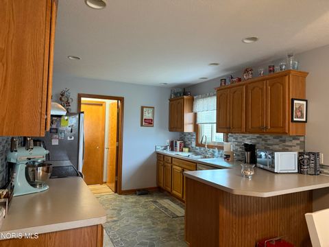 Tiny photo for 318 Country Meadows Drive, Oak Harbor, OH 43449 (MLS # 10004368)