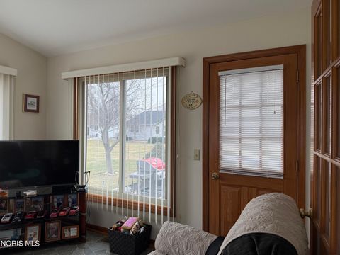 Tiny photo for 318 Country Meadows Drive, Oak Harbor, OH 43449 (MLS # 10004368)