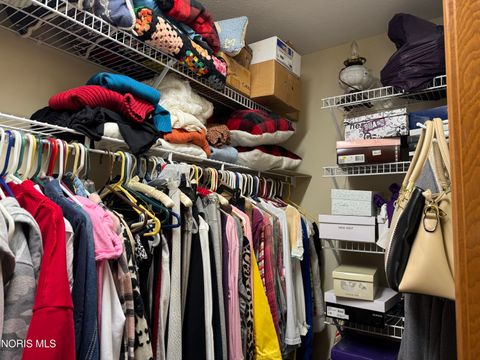 Tiny photo for 318 Country Meadows Drive, Oak Harbor, OH 43449 (MLS # 10004368)