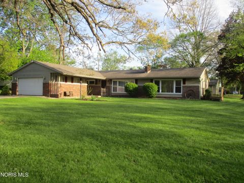 Photo of 2029 Shawnee Drive, Defiance, OH 43512 (MLS # 10006883)