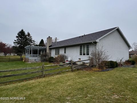 Tiny photo for 144 Deerfield Circle, Bryan, OH 43506 (MLS # 10001366)