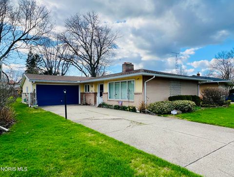 Tiny photo for 5223 Grosse Point Parkway, Toledo, OH 43611 (MLS # 10006036)