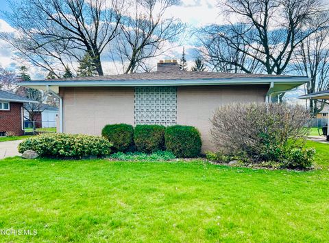 Tiny photo for 5223 Grosse Point Parkway, Toledo, OH 43611 (MLS # 10006036)