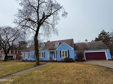 Tiny photo for 2141 Mount Vernon Avenue, Toledo, OH 43607 (MLS # 10004806)