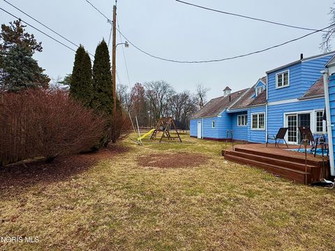 Tiny photo for 2141 Mount Vernon Avenue, Toledo, OH 43607 (MLS # 10004806)