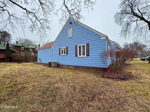 Tiny photo for 2141 Mount Vernon Avenue, Toledo, OH 43607 (MLS # 10004806)
