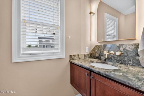 Tiny photo for 5539 Clear Crk Court, Sylvania, OH 43560 (MLS # 10010599)