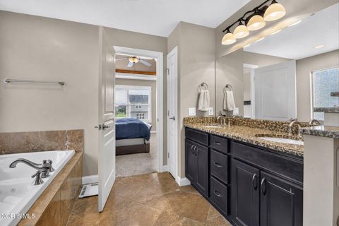 Tiny photo for 5539 Clear Crk Court, Sylvania, OH 43560 (MLS # 10010599)