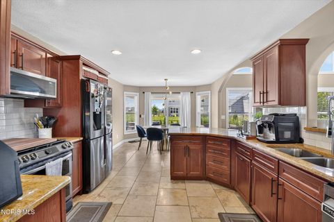 Tiny photo for 5539 Clear Crk Court, Sylvania, OH 43560 (MLS # 10010599)