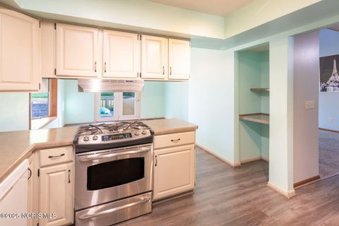 Tiny photo for 222 Lakeview Drive, Bryan, OH 43506 (MLS # 10001778)