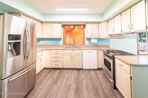 Tiny photo for 222 Lakeview Drive, Bryan, OH 43506 (MLS # 10001778)