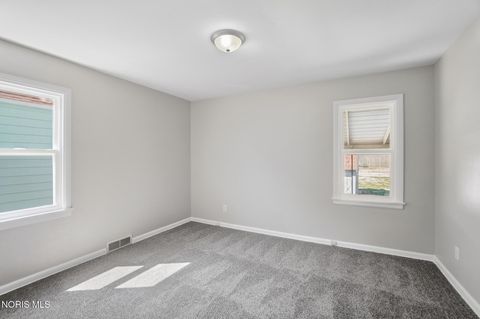 Tiny photo for 502 Brighton Avenue, Toledo, OH 43609 (MLS # 10006155)