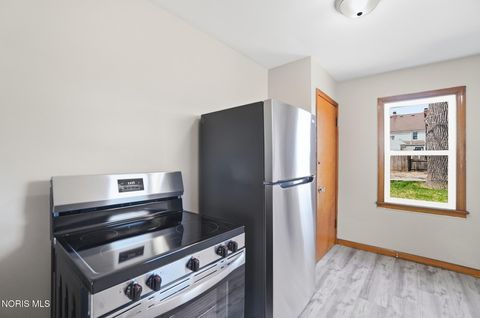 Tiny photo for 502 Brighton Avenue, Toledo, OH 43609 (MLS # 10006155)