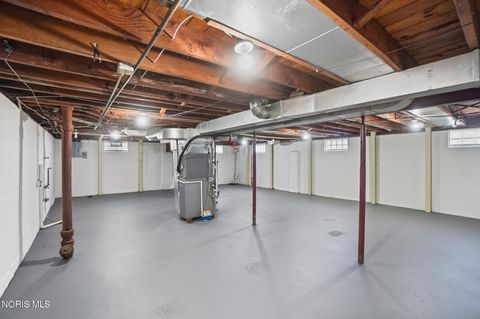 Tiny photo for 502 Brighton Avenue, Toledo, OH 43609 (MLS # 10006155)