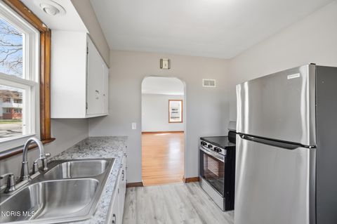 Tiny photo for 502 Brighton Avenue, Toledo, OH 43609 (MLS # 10006155)