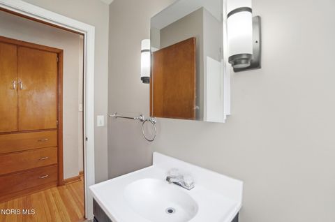 Tiny photo for 502 Brighton Avenue, Toledo, OH 43609 (MLS # 10006155)