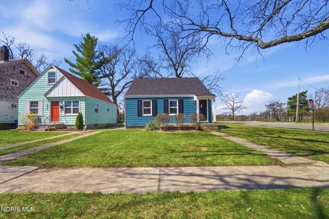 Tiny photo for 502 Brighton Avenue, Toledo, OH 43609 (MLS # 10006155)