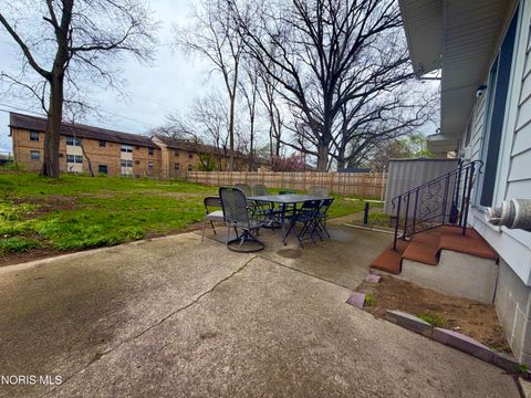 Tiny photo for 2525 Luddington Drive, Toledo, OH 43615 (MLS # 10006565)