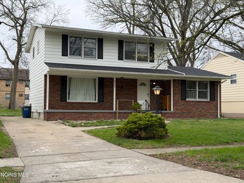 Tiny photo for 2525 Luddington Drive, Toledo, OH 43615 (MLS # 10006565)