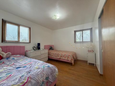 Tiny photo for 2525 Luddington Drive, Toledo, OH 43615 (MLS # 10006565)