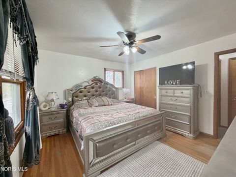 Tiny photo for 2525 Luddington Drive, Toledo, OH 43615 (MLS # 10006565)