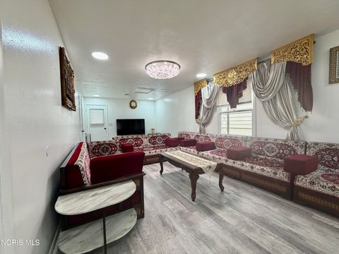 Tiny photo for 2525 Luddington Drive, Toledo, OH 43615 (MLS # 10006565)