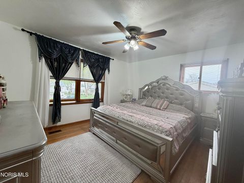 Tiny photo for 2525 Luddington Drive, Toledo, OH 43615 (MLS # 10006565)