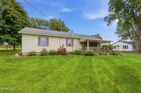 Tiny photo for 19300 Luckey Road, Pemberville, OH 43450 (MLS # 10014057)