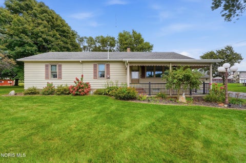 Tiny photo for 19300 Luckey Road, Pemberville, OH 43450 (MLS # 10014057)
