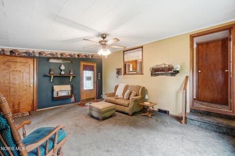 Tiny photo for 19300 Luckey Road, Pemberville, OH 43450 (MLS # 10014057)