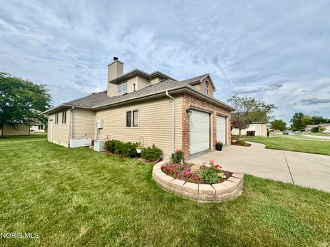 Tiny photo for 1262 Hilton Head Court, Defiance, OH 43512 (MLS # 10013153)