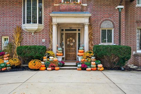 Tiny photo for 4215 River Road, Toledo, OH 43614 (MLS # 10003498)