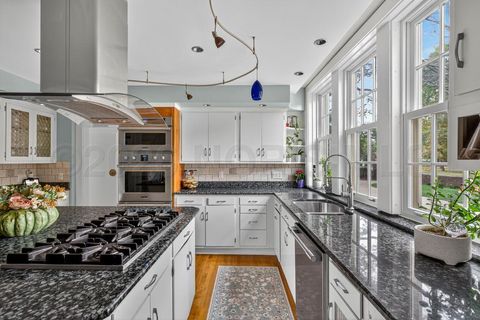 Tiny photo for 4215 River Road, Toledo, OH 43614 (MLS # 10003498)