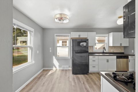 Tiny photo for 3840 Garrison Road, Toledo, OH 43613 (MLS # 10000080)