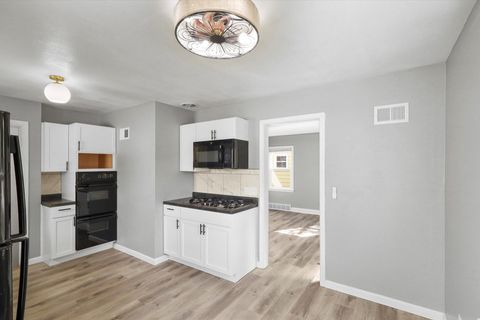 Tiny photo for 3840 Garrison Road, Toledo, OH 43613 (MLS # 10000080)