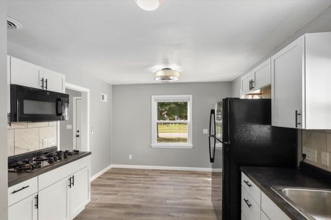 Tiny photo for 3840 Garrison Road, Toledo, OH 43613 (MLS # 10000080)