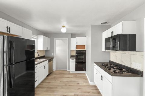 Tiny photo for 3840 Garrison Road, Toledo, OH 43613 (MLS # 10000080)