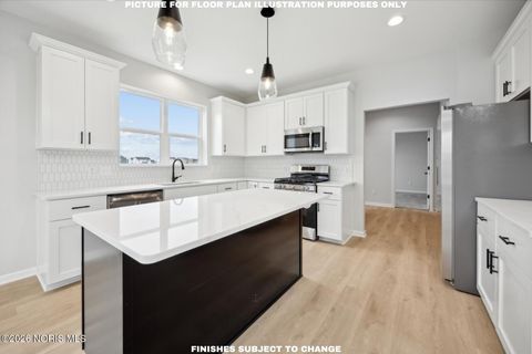 Tiny photo for 123 Valley Hall Drive, Perrysburg, OH 43551 (MLS # 10003024)